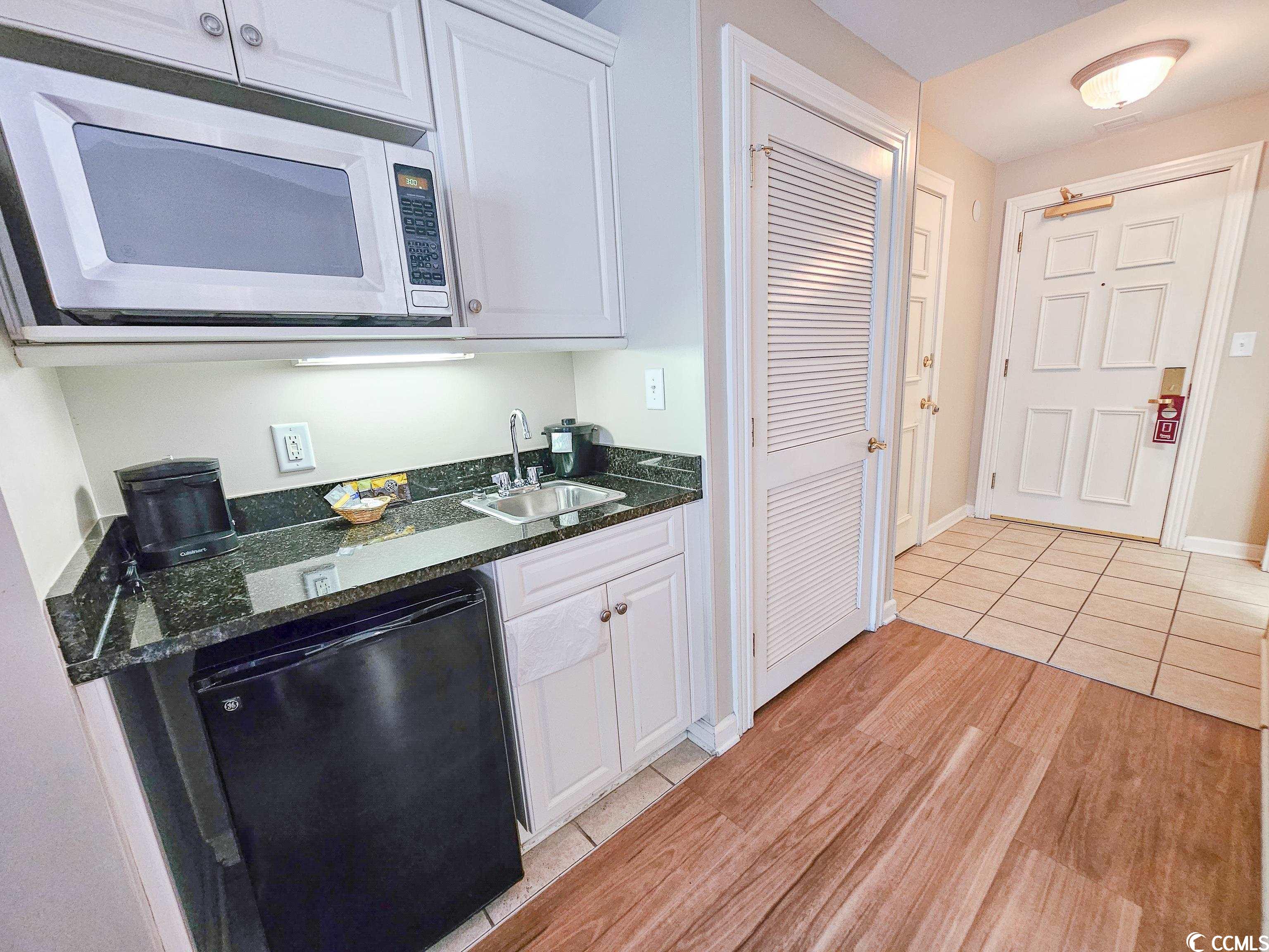 9994 Beach Club Dr. Property Photo 38