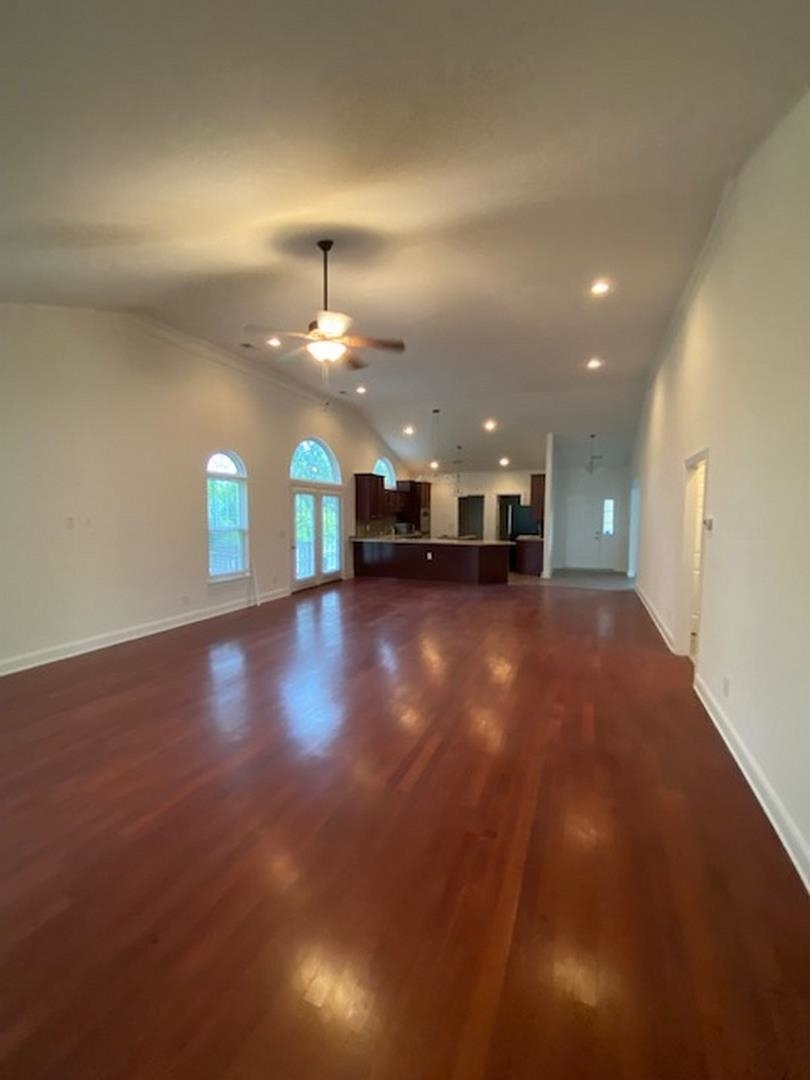333 William St. Property Photo 8