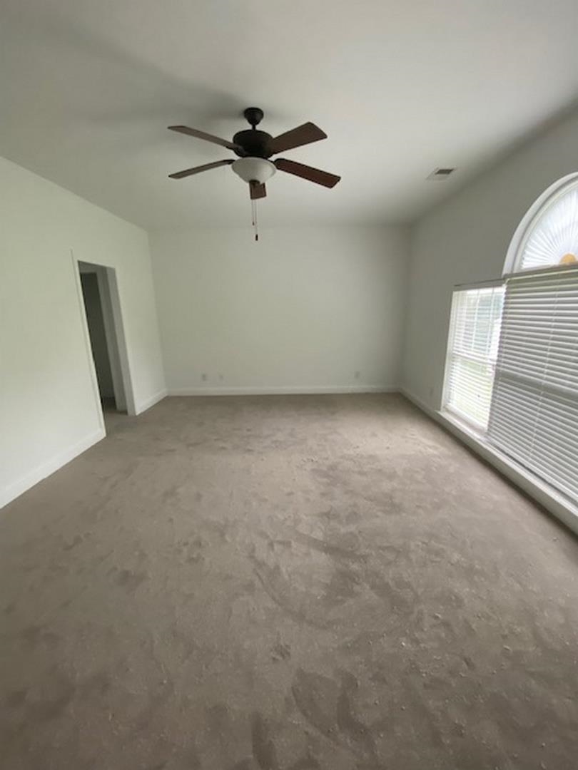 333 William St. Property Photo 21