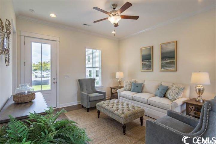 2810 Cook Circle Property Photo 3