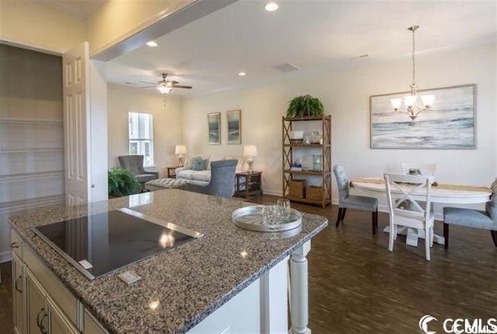2810 Cook Circle Property Photo 7