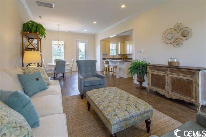 2810 Cook Circle Property Photo 8