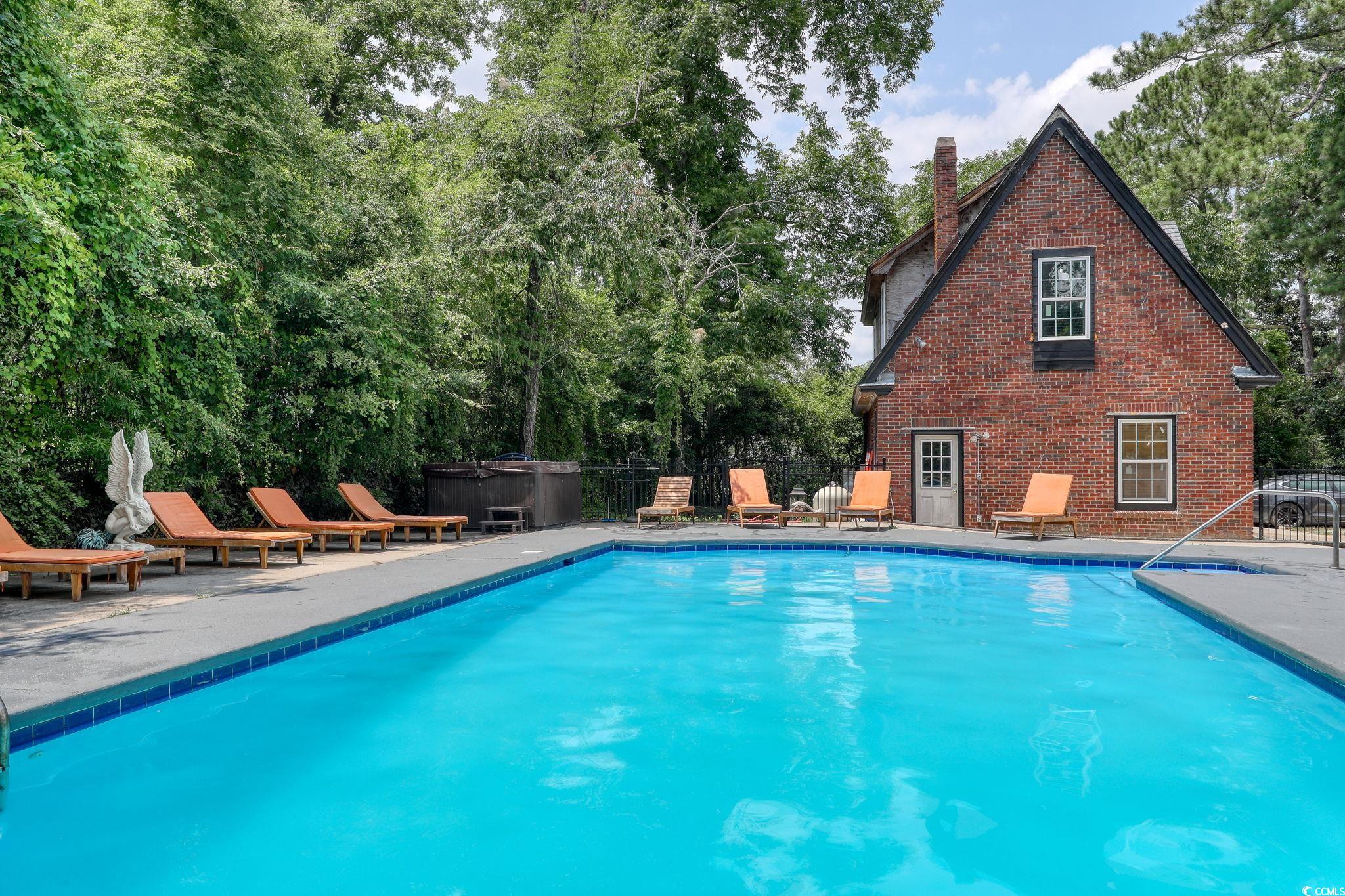 1503 Elm St. Property Photo 35