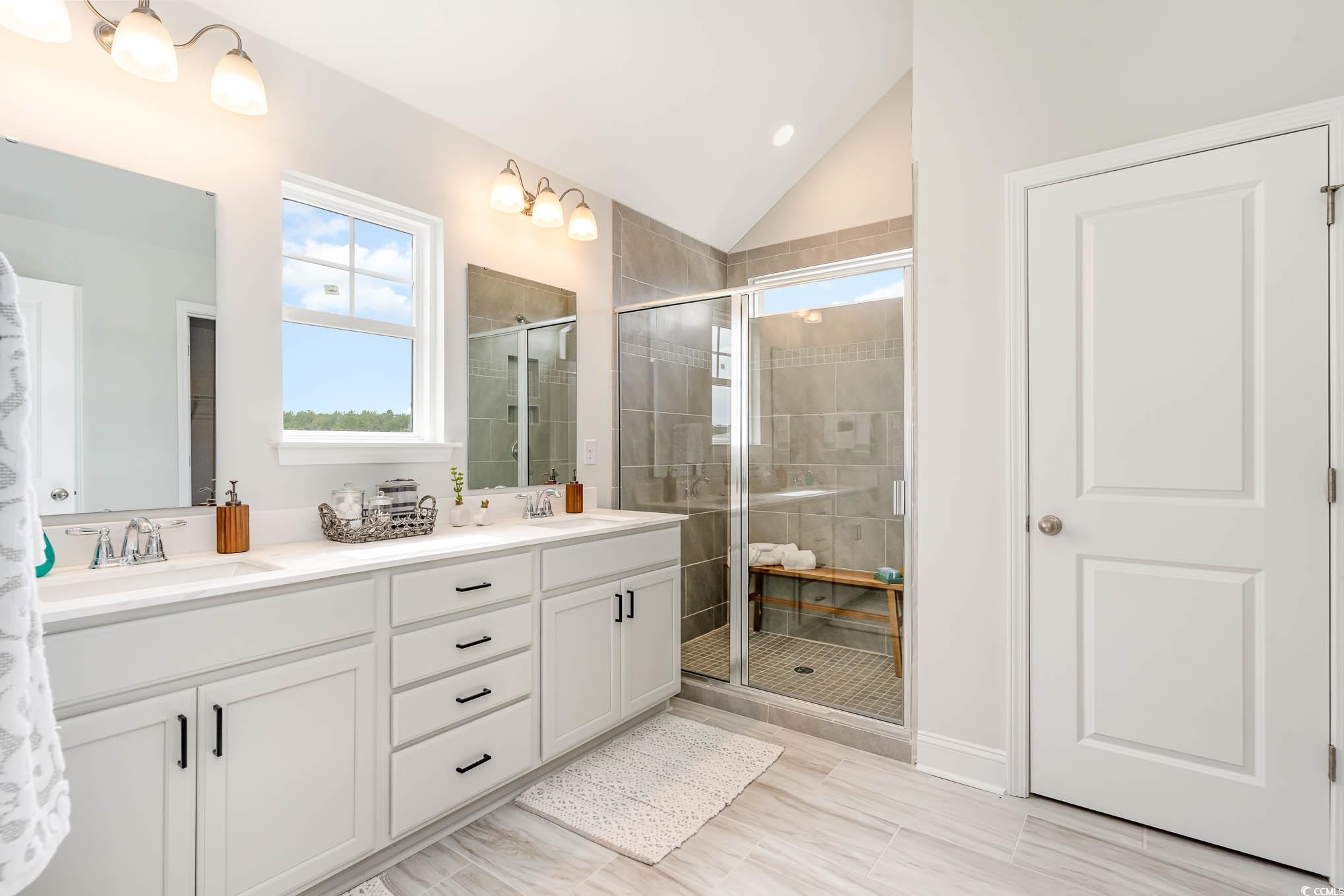 1886 Brook Park Pl. Property Photo 17