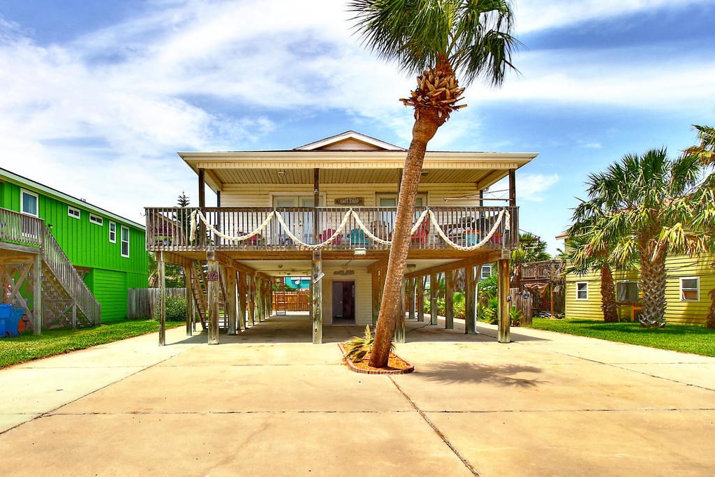 624 Pelican Circ Property Photo 1