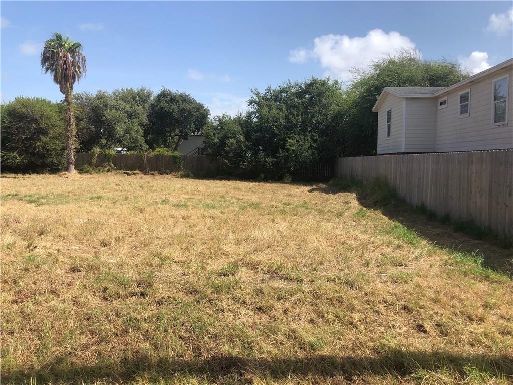 222 Las Palmas Dr Property Photo 1