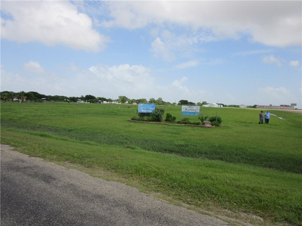 703 Dorthea Property Photo