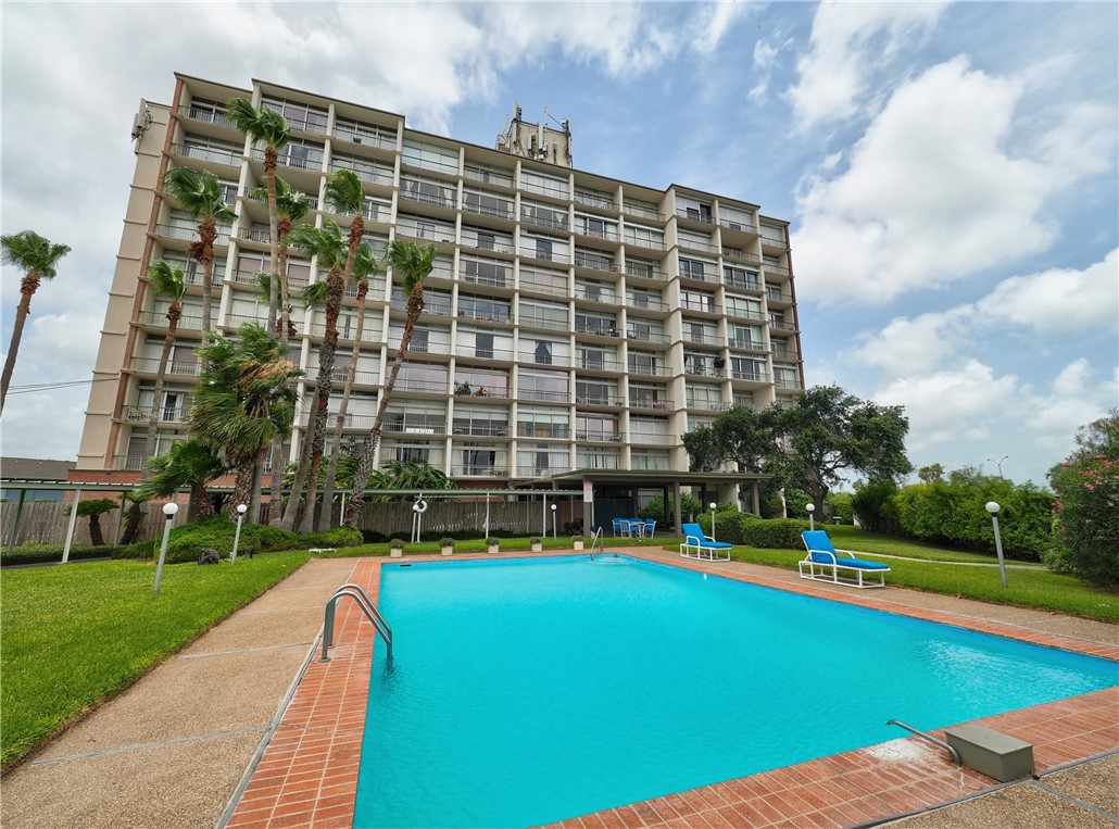 4600 Ocean Dr 305 Property Photo 4
