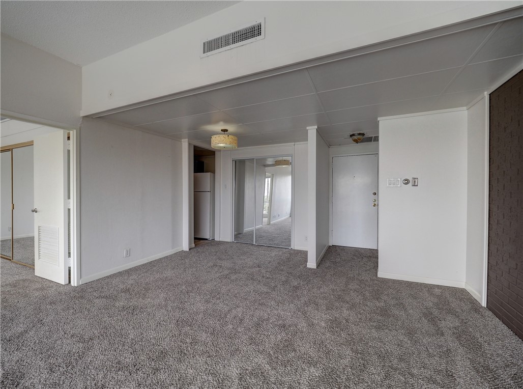 4600 Ocean Dr 305 Property Photo 14