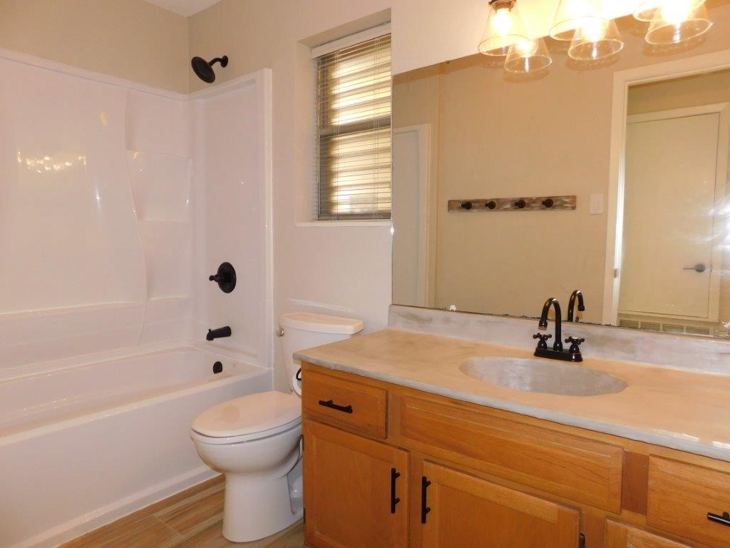 5934 Crooked Creek Dr Property Photo 17