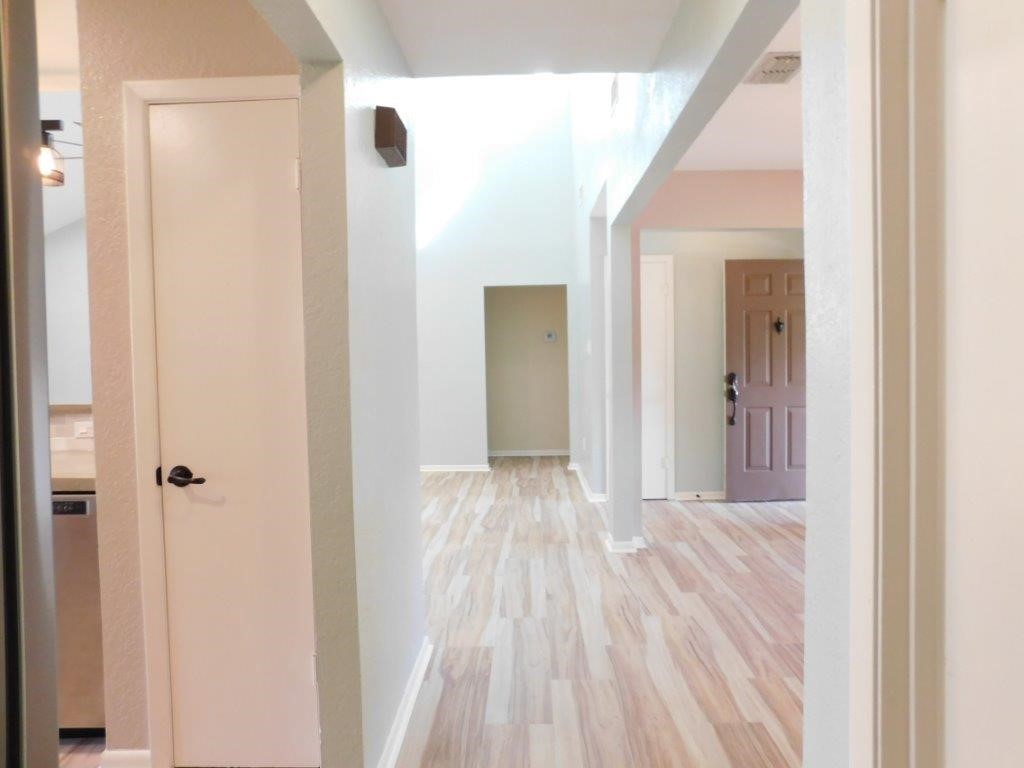 5934 Crooked Creek Dr Property Photo 23