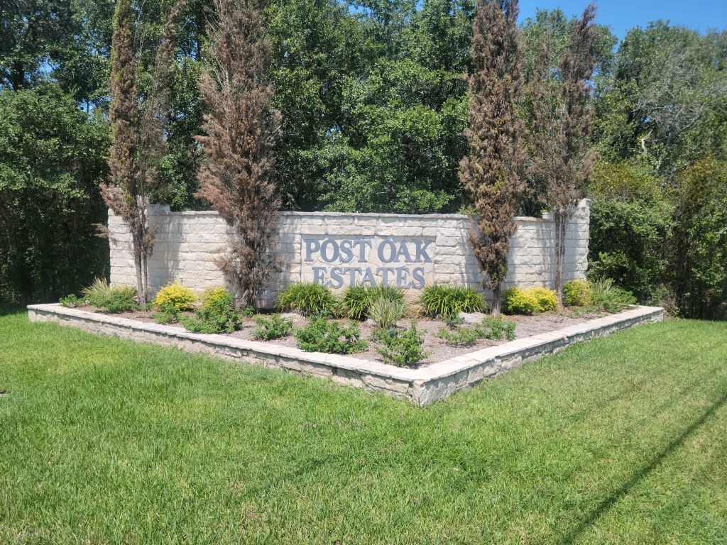 39 Post Oak Road Property Photo