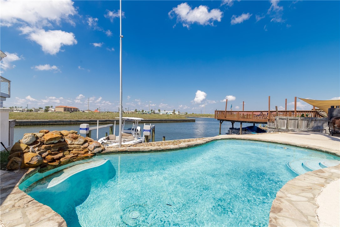 15121 Cane Harbor Blvd Property Photo 15