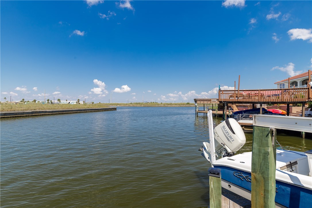 15121 Cane Harbor Blvd Property Photo 24