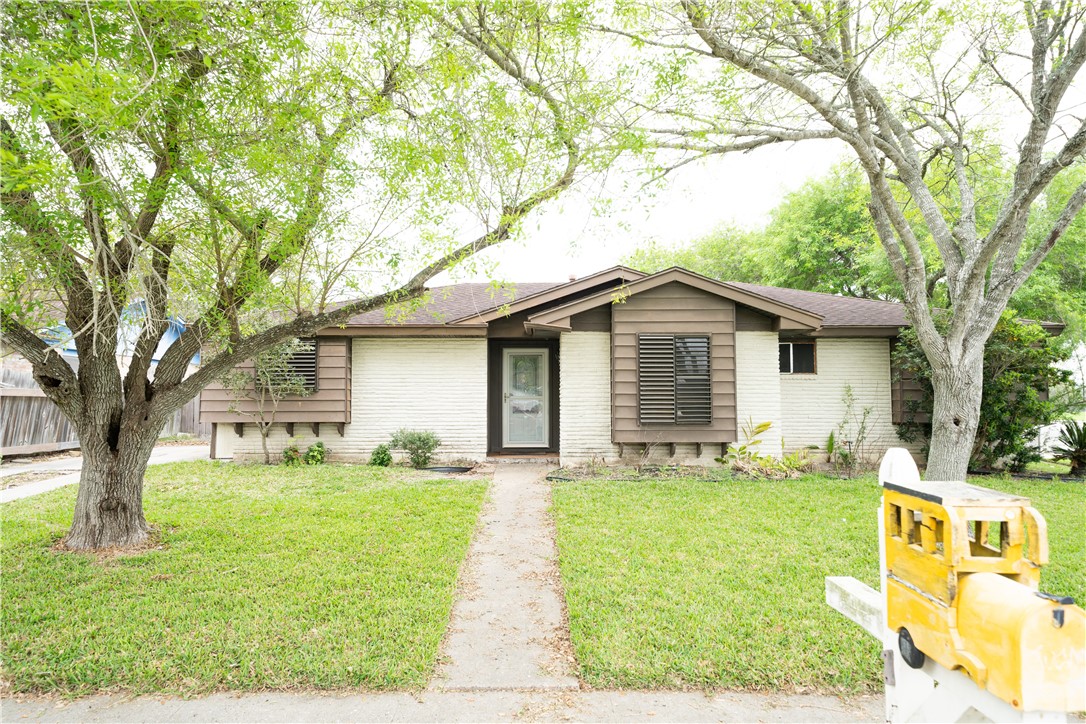 1818 Brazos Dr Property Photo