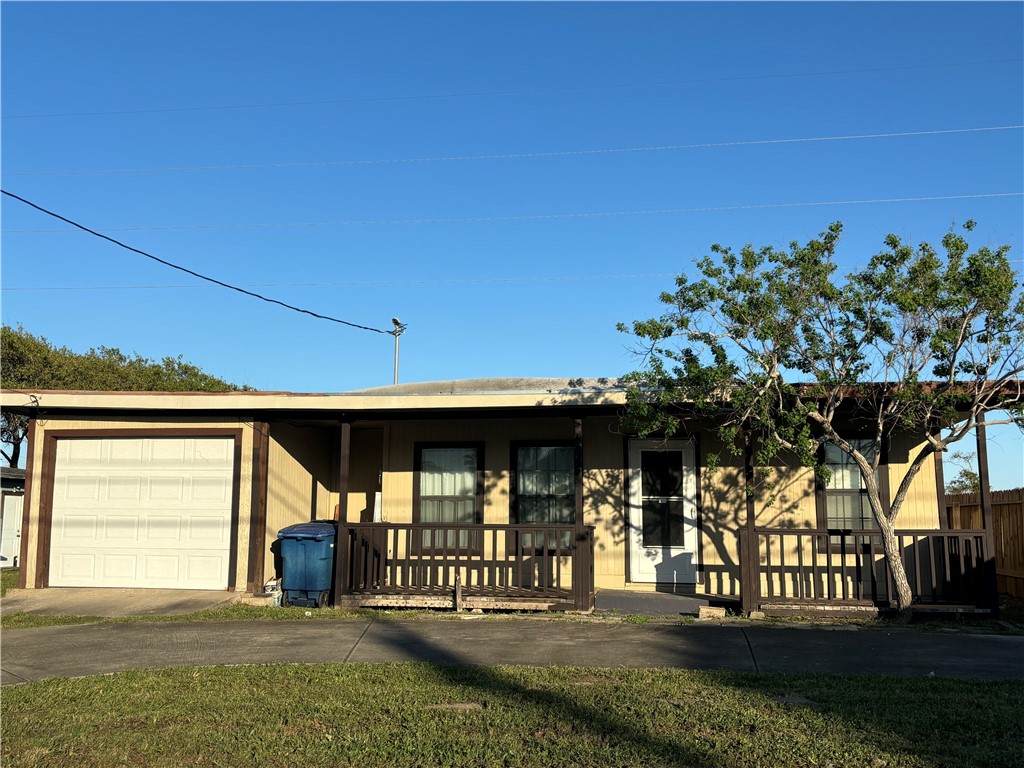 525 Jane St Property Photo 1