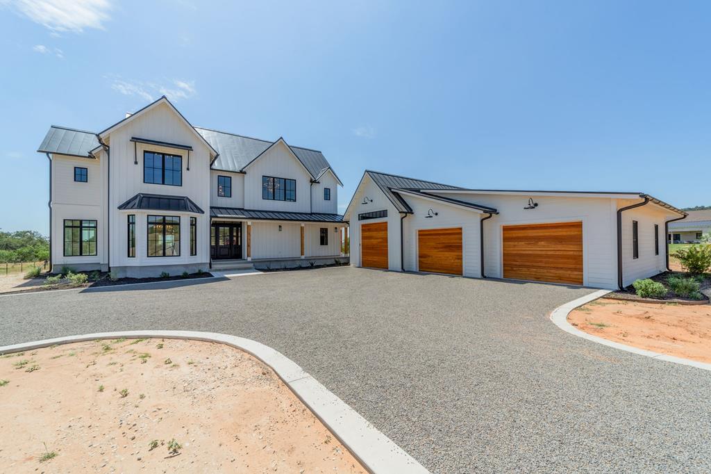 324 Klenin Place Property Photo 1