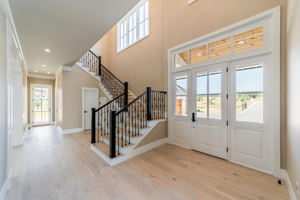 324 Klenin Place Property Photo 6