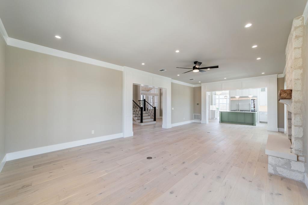 324 Klenin Place Property Photo 14