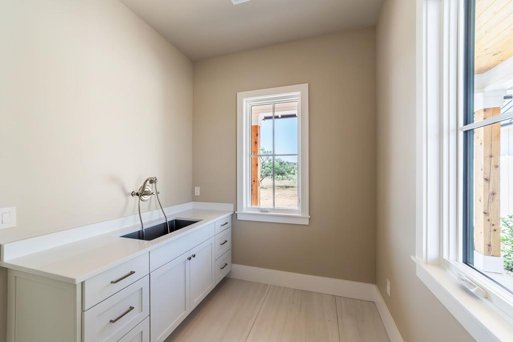 324 Klenin Place Property Photo 22