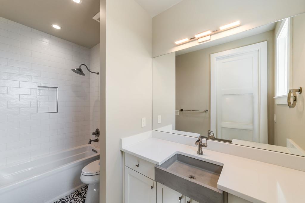 324 Klenin Place Property Photo 53