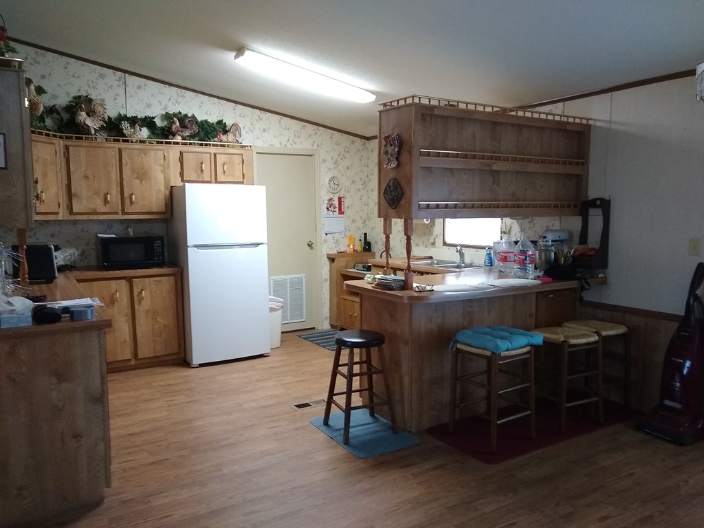520 N County Rd 520 Property Photo 12