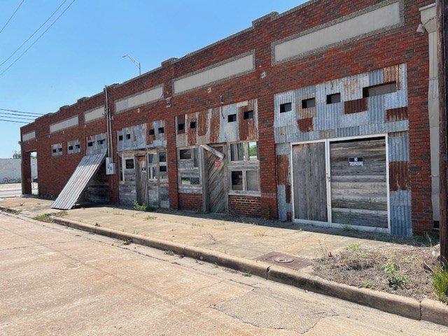 219 N Bridge St Property Photo 5