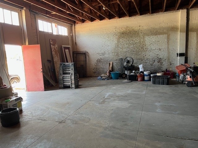219 N Bridge St Property Photo 6