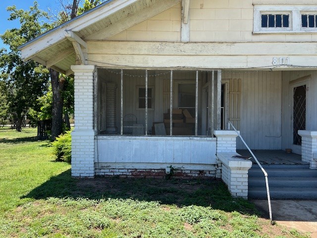 801 N Bridge St Property Photo 3