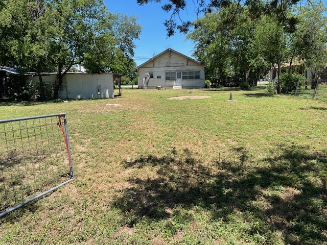 801 N Bridge St Property Photo 5