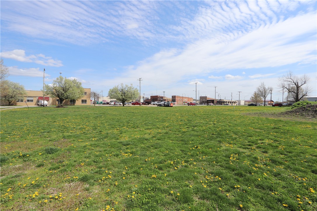 2100 Western Avenue Property Photo 1