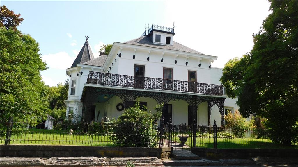 218 Jackson Avenue Property Photo 1