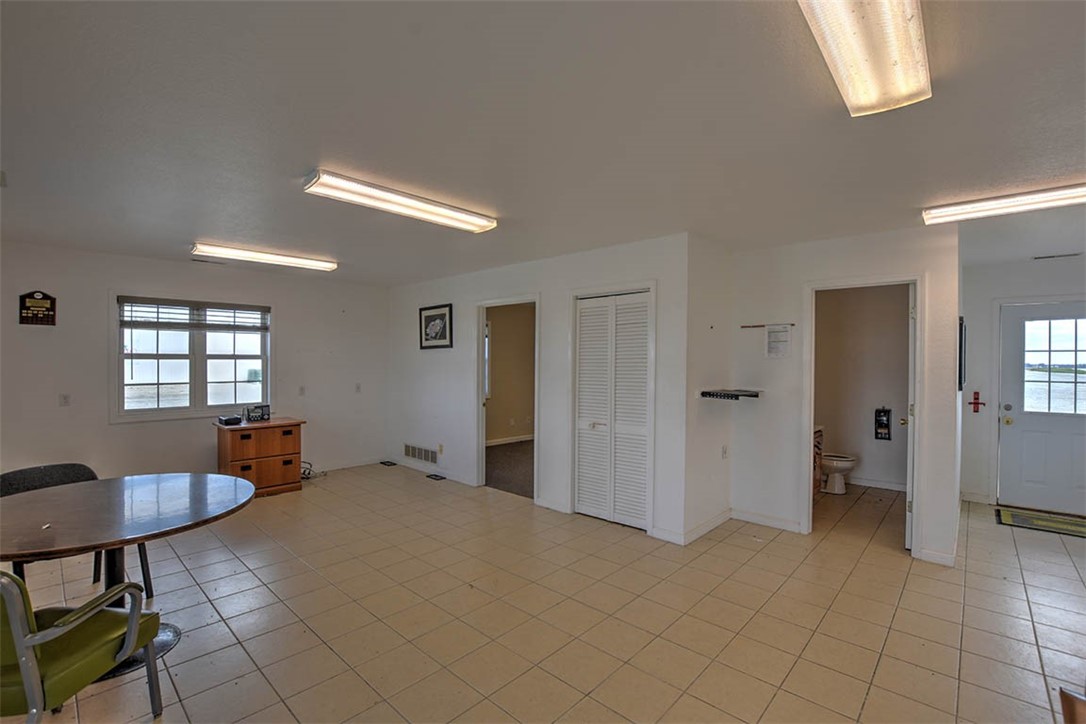 1601 State Highway 128 Property Photo 12