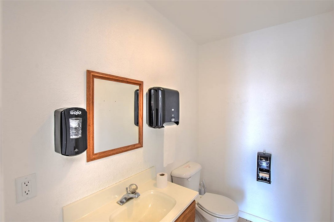1601 State Highway 128 Property Photo 17