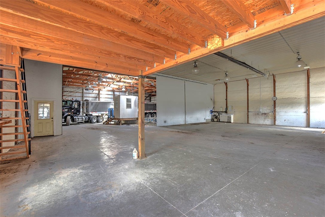 1601 State Highway 128 Property Photo 22