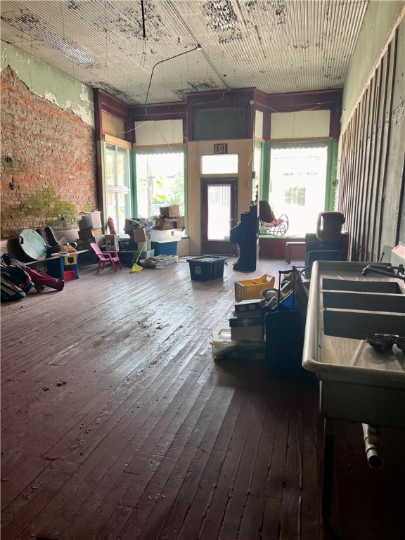 4 E Main Street Property Photo 5