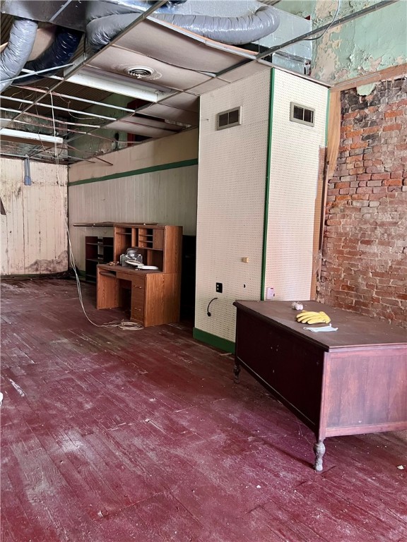 4 E Main Street Property Photo 6