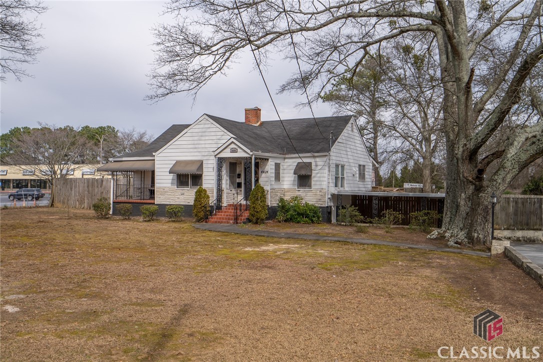 4404 Lawrenceville Property Photo 4