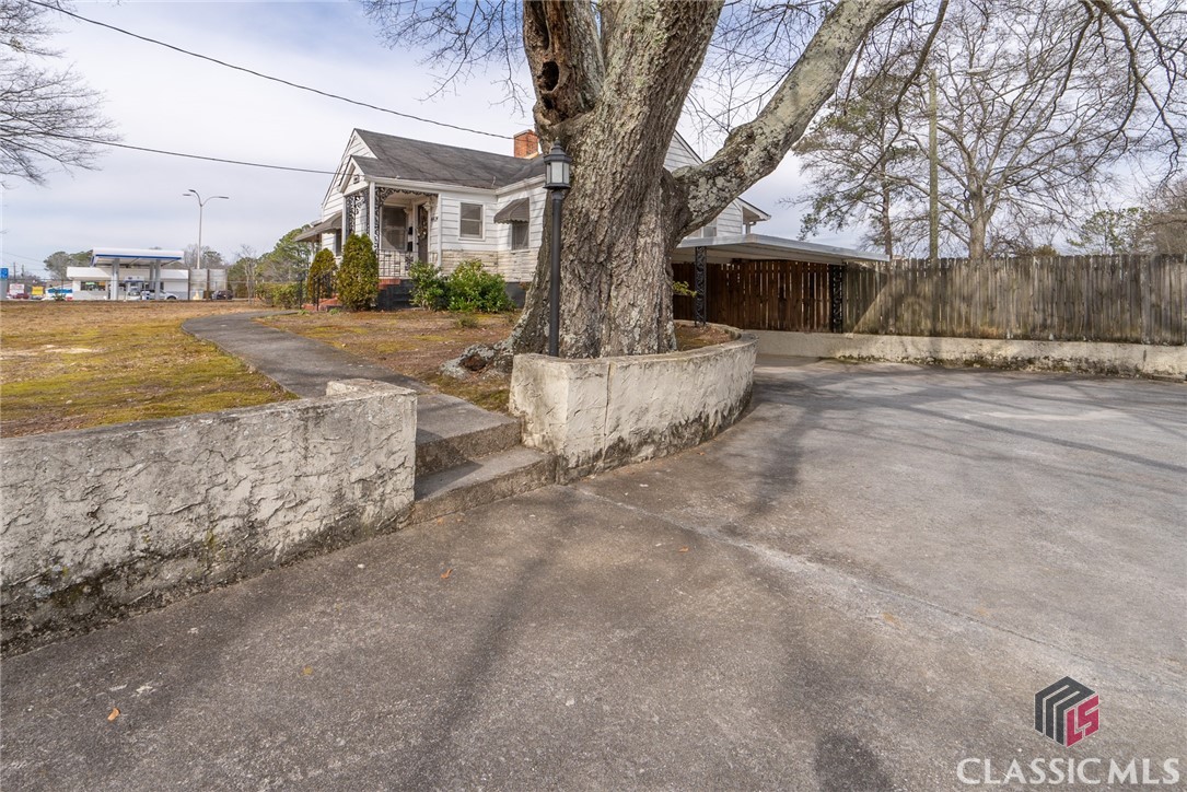 4404 Lawrenceville Property Photo 42