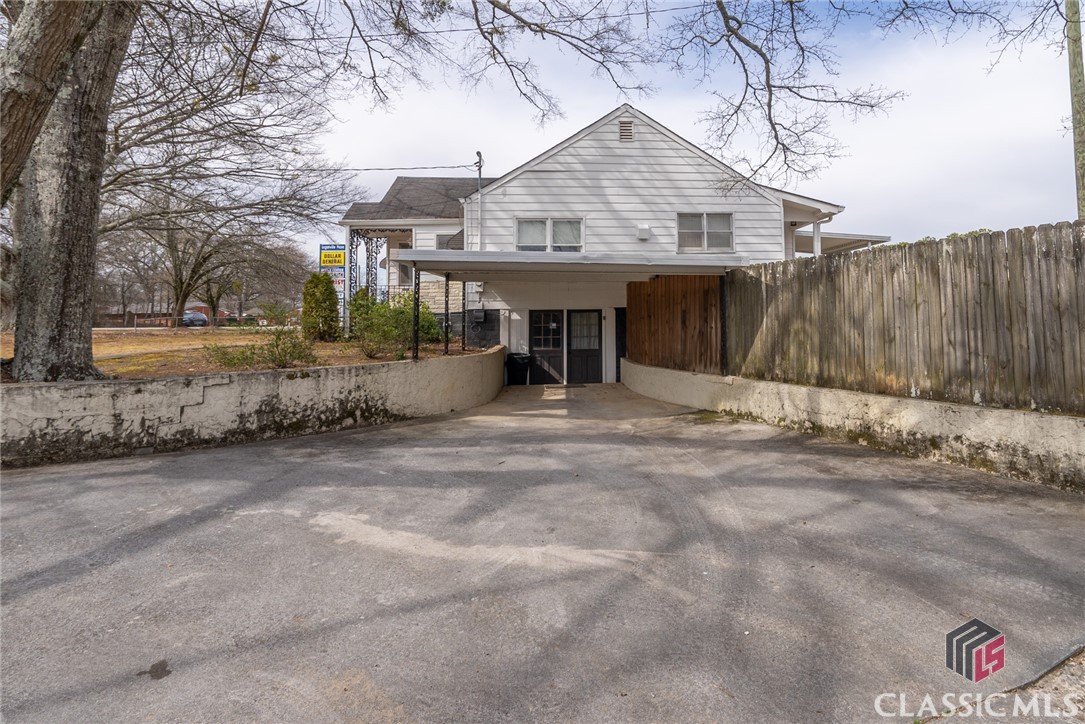 4404 Lawrenceville Property Photo 43