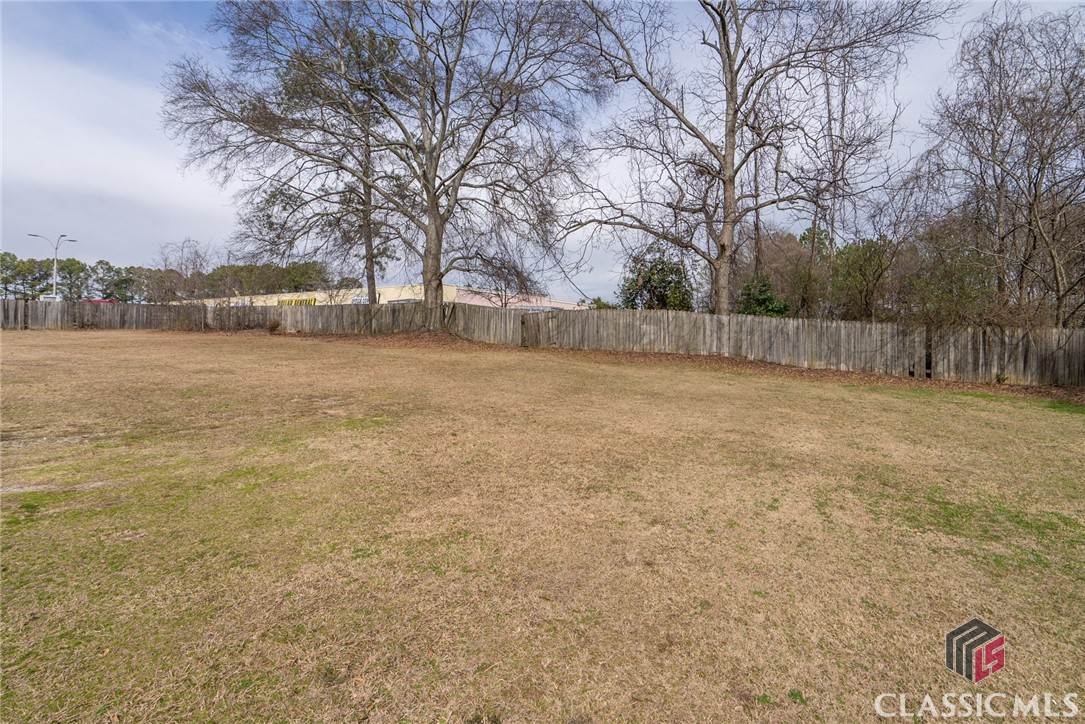 4404 Lawrenceville Property Photo 44