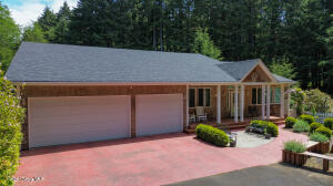 3041 Evergreen Drive Property Photo 1