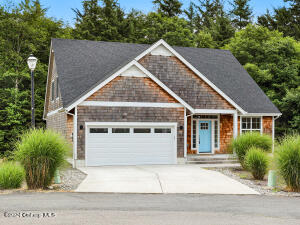 745 Creekside Drive Property Photo 1