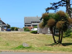 1625 Forest Lawn Road Property Photo 1