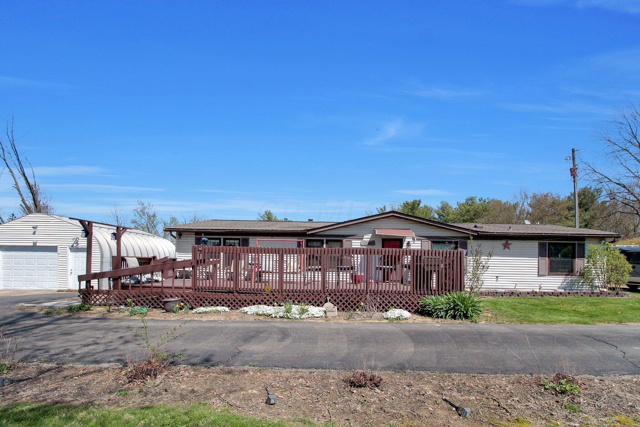 10730 Lithopolis Road NW Property Photo 1