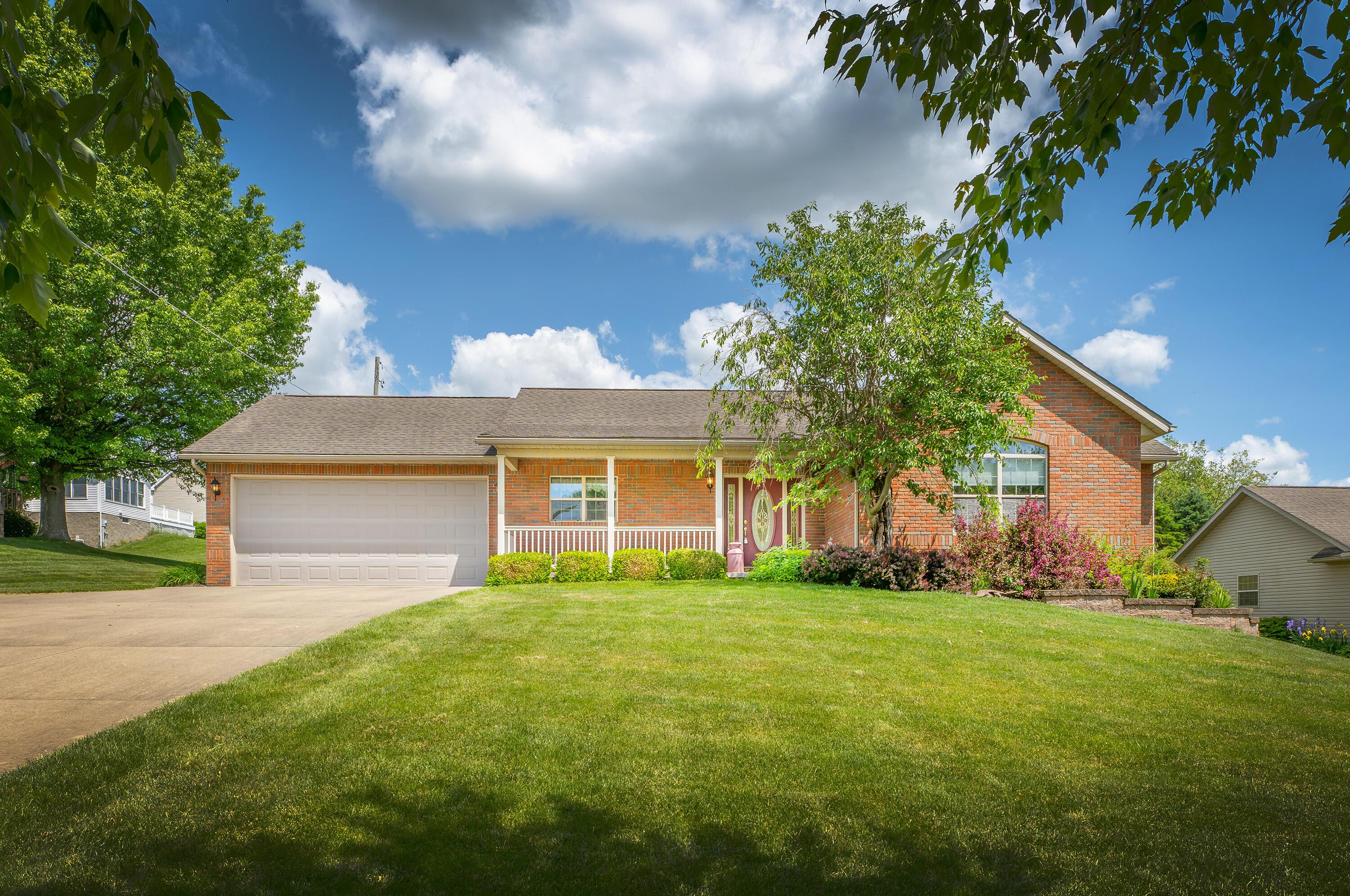 32 Longitude Drive Property Photo 1