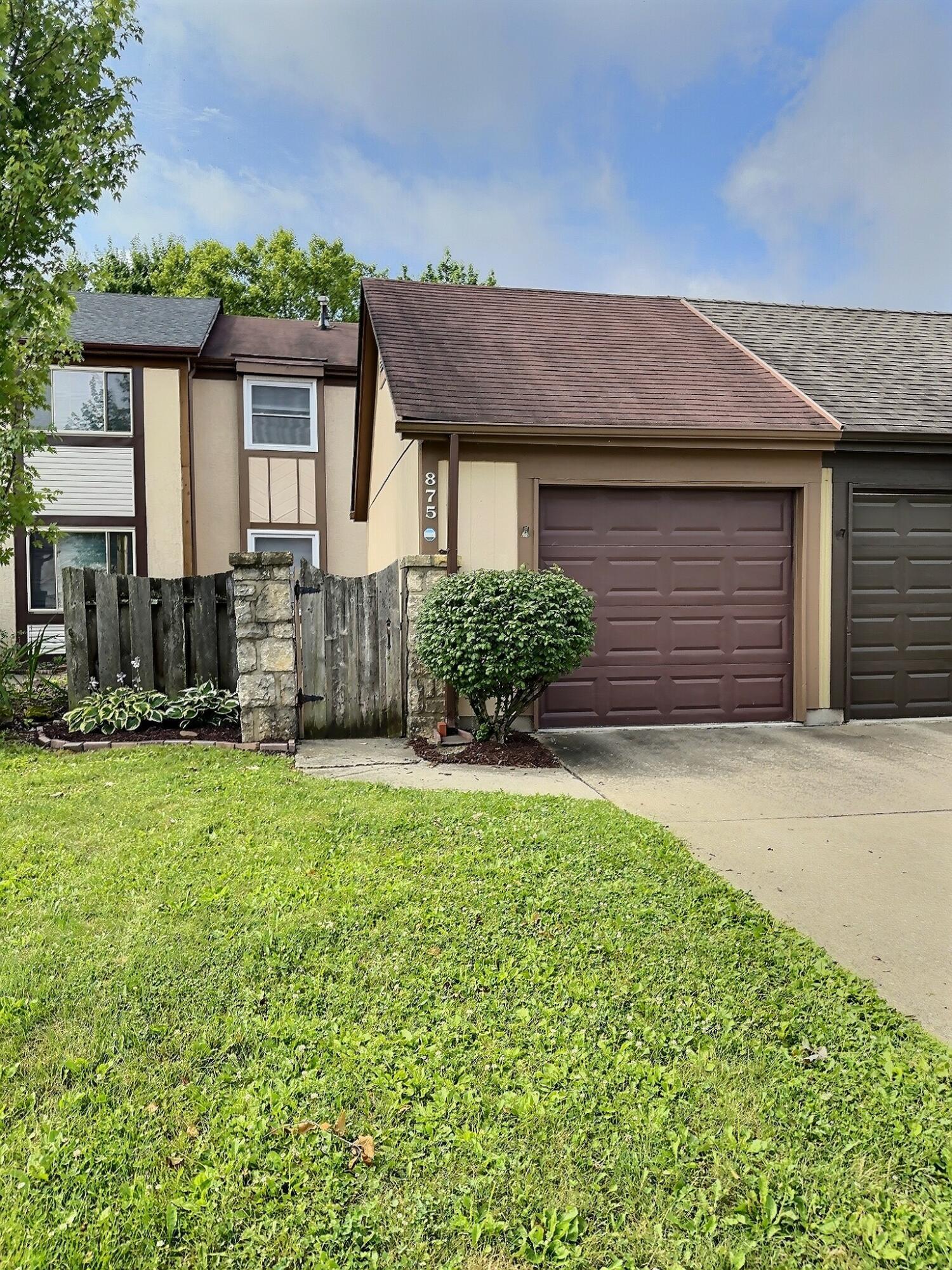 875 Tamara Drive S Property Photo 1