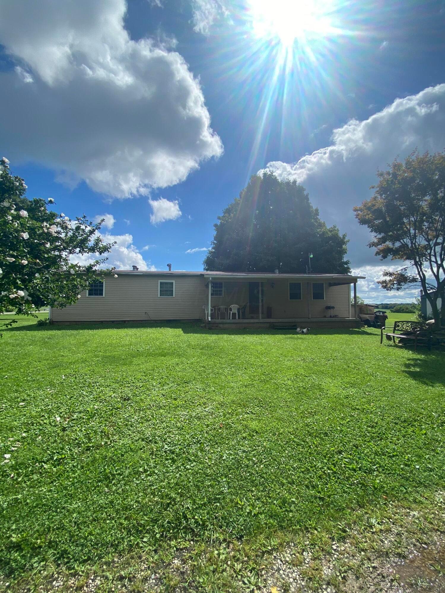 7989 Royalton Road SW Property Photo 1