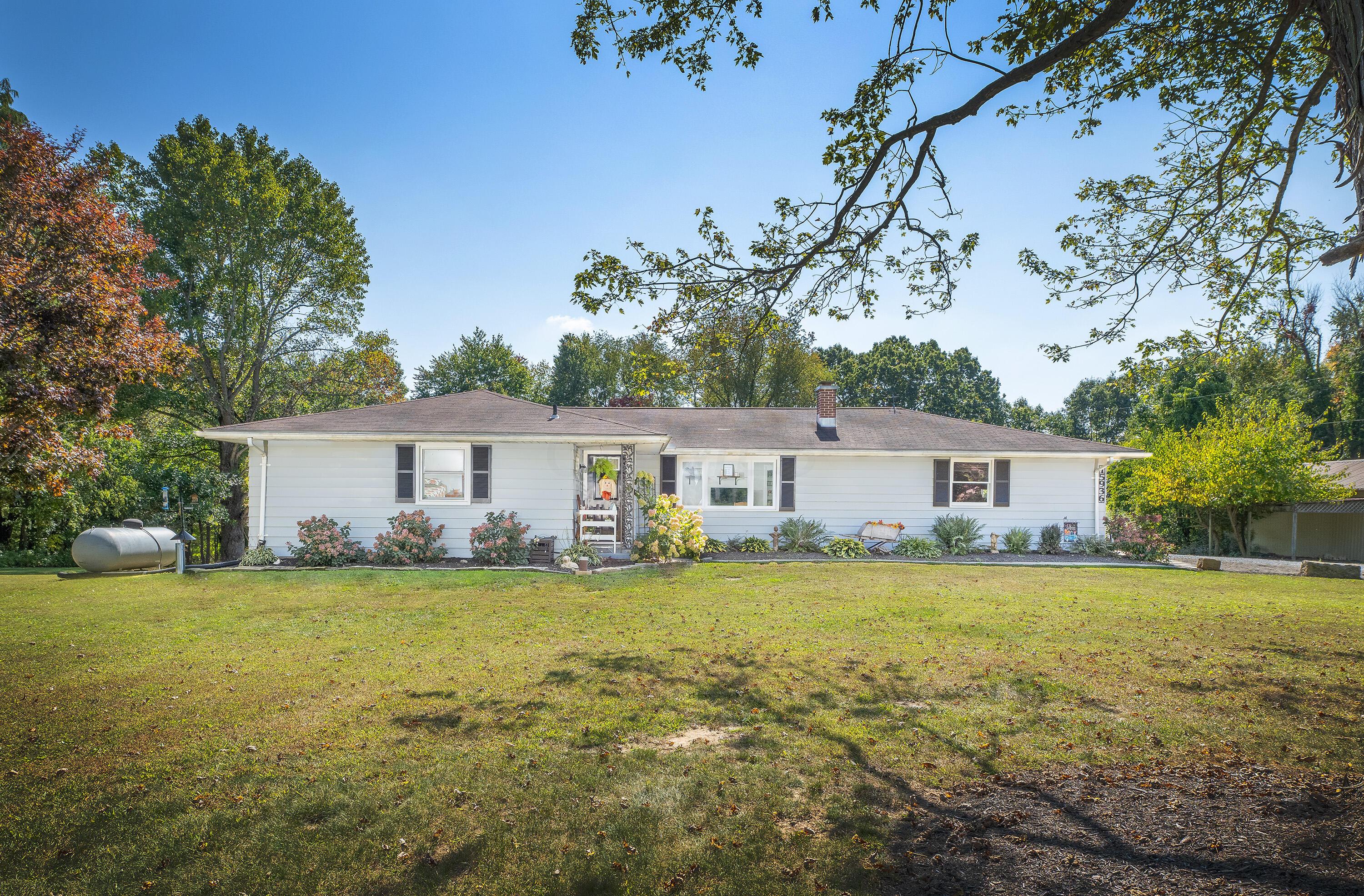 15936 Wooster Road Property Photo 1