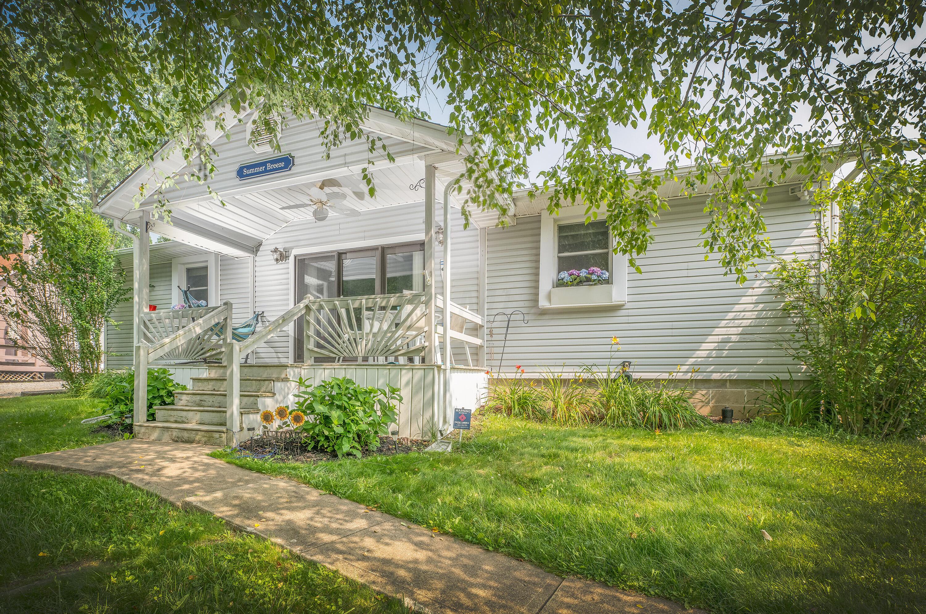 60 Appleseed Court Property Photo 1